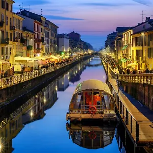 https://accogliente-pied-terre-sui-navigli.italymilanhotels.net